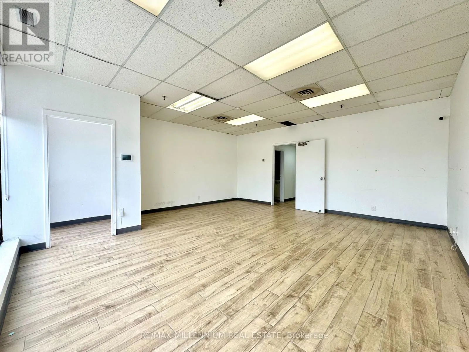 1081 BRITANNIA ROAD