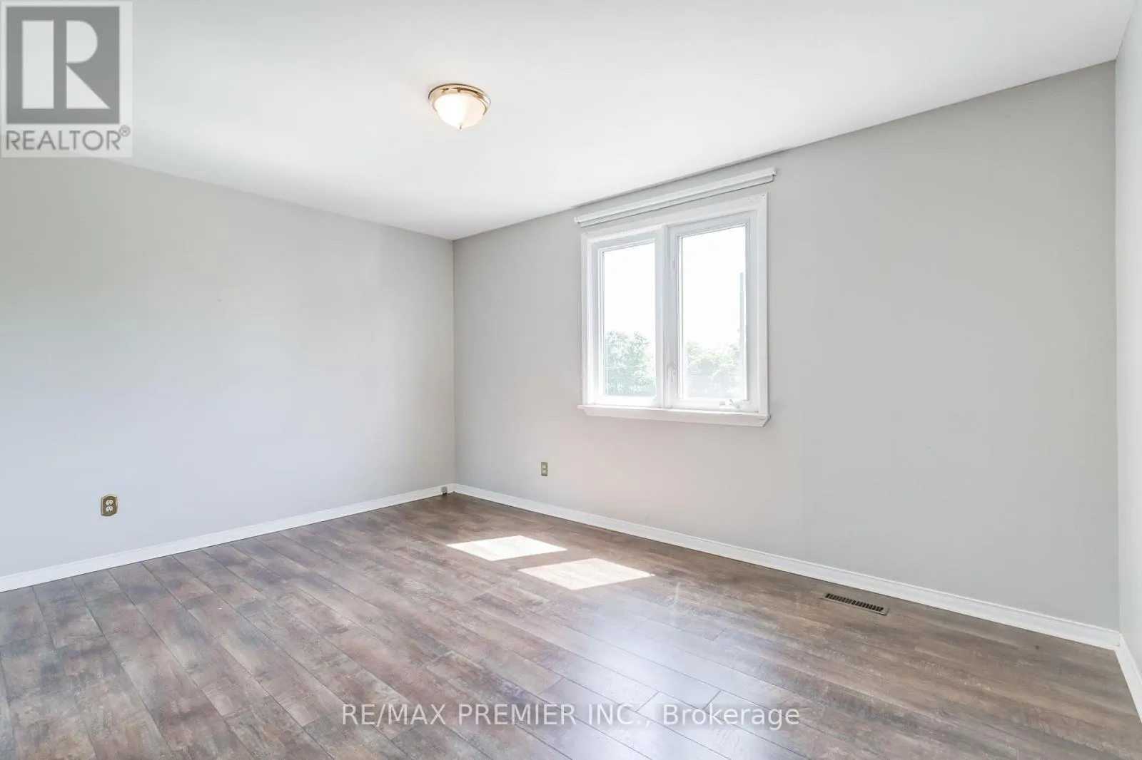 2395 BENEDET DRIVE