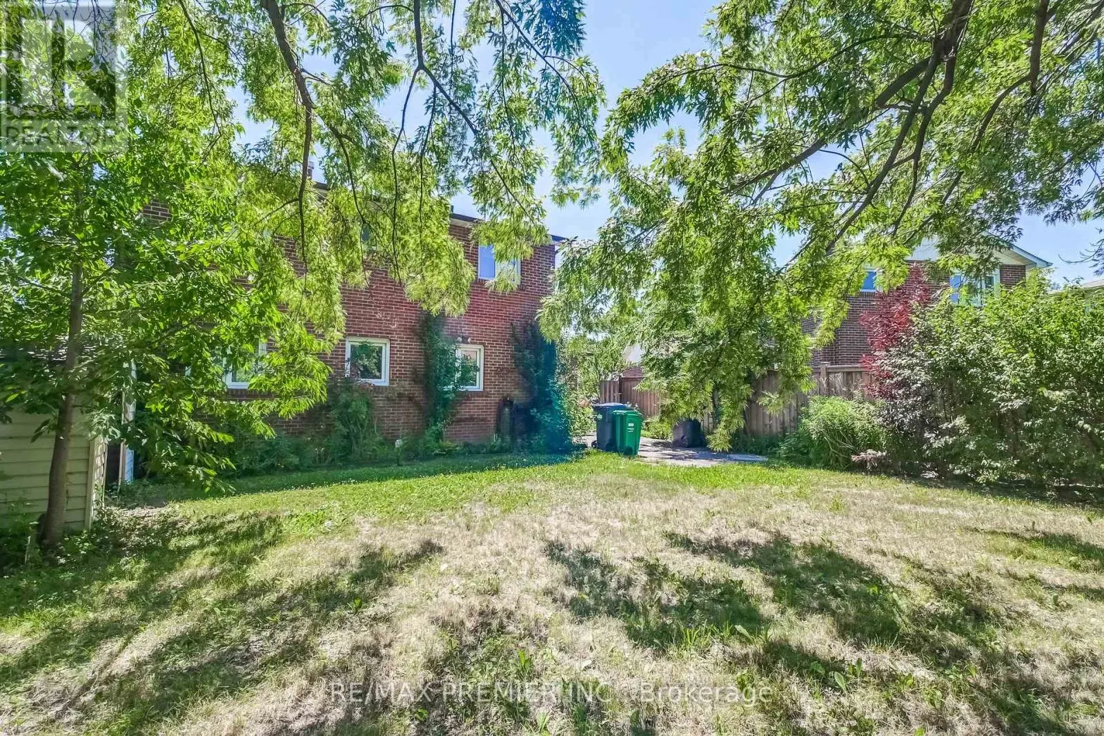 2395 BENEDET DRIVE