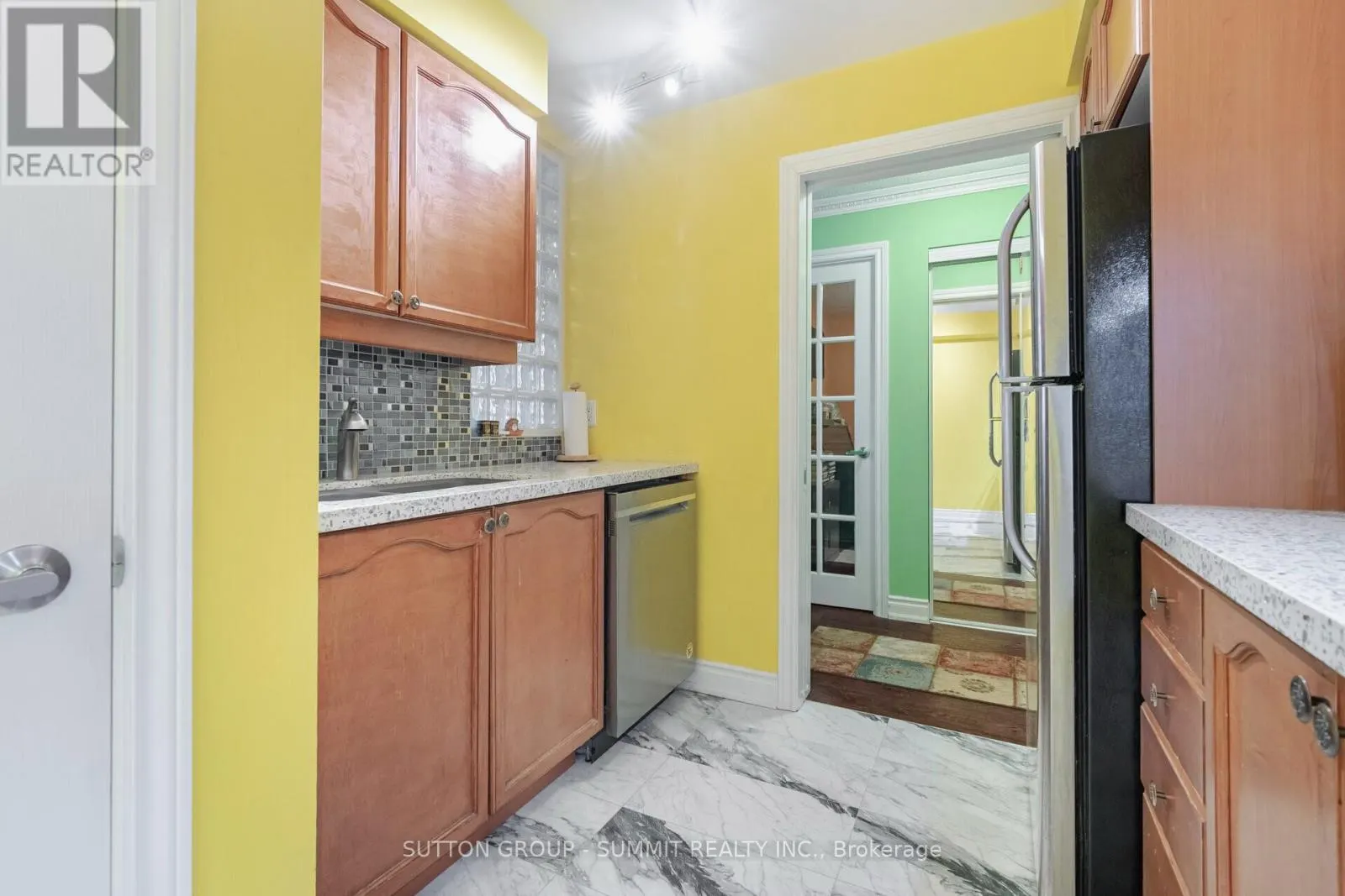 409 - 3880 DUKE OF YORK BOULEVARD