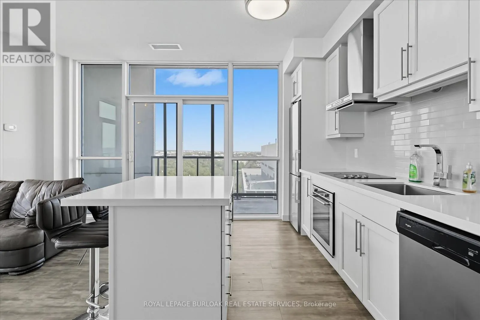 2309 - 2087 FAIRVIEW STREET