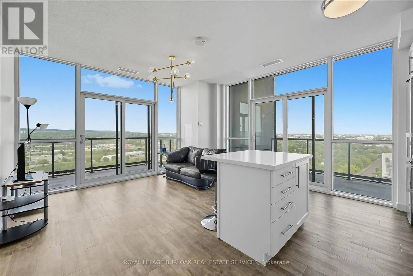 2309 - 2087 FAIRVIEW STREET