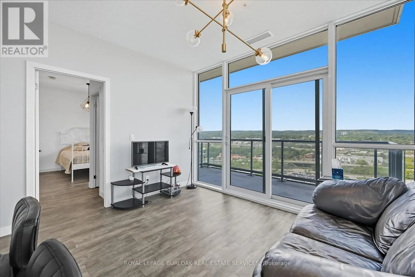 2309 - 2087 FAIRVIEW STREET