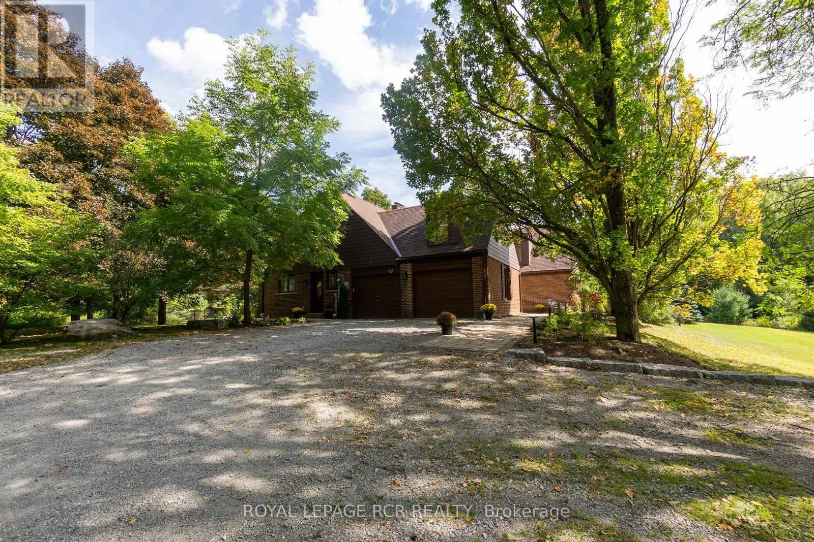 8225 FINNERTY SIDE ROAD