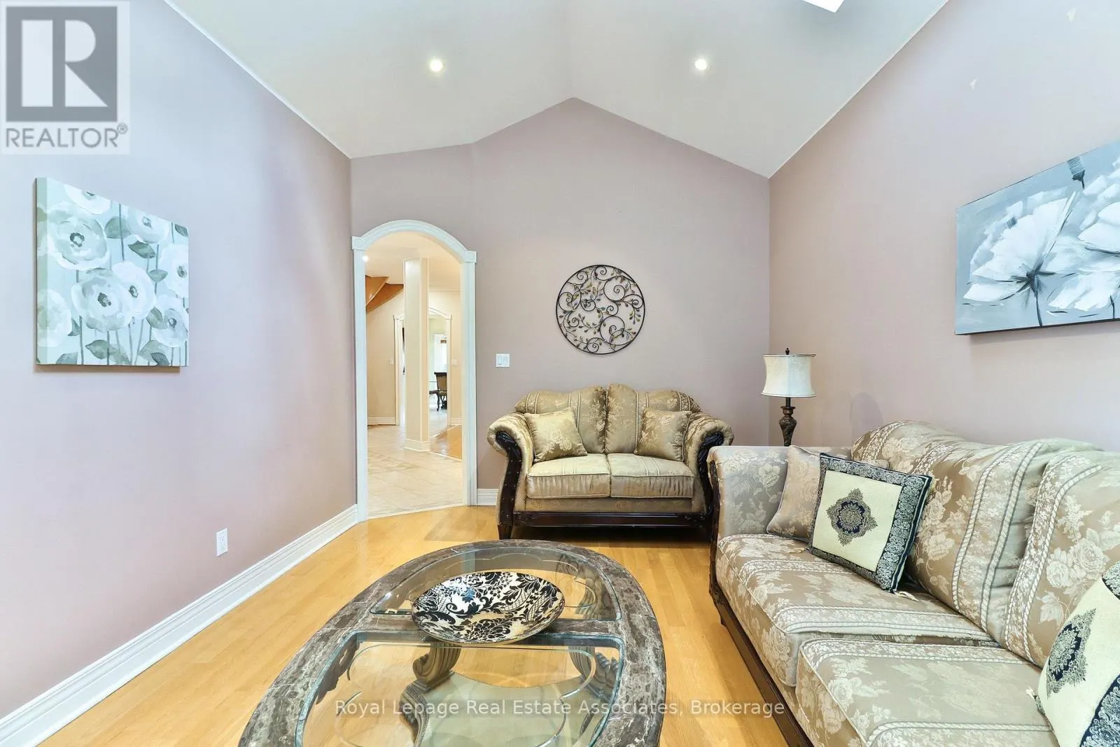 38 EAGLEWOOD BOULEVARD