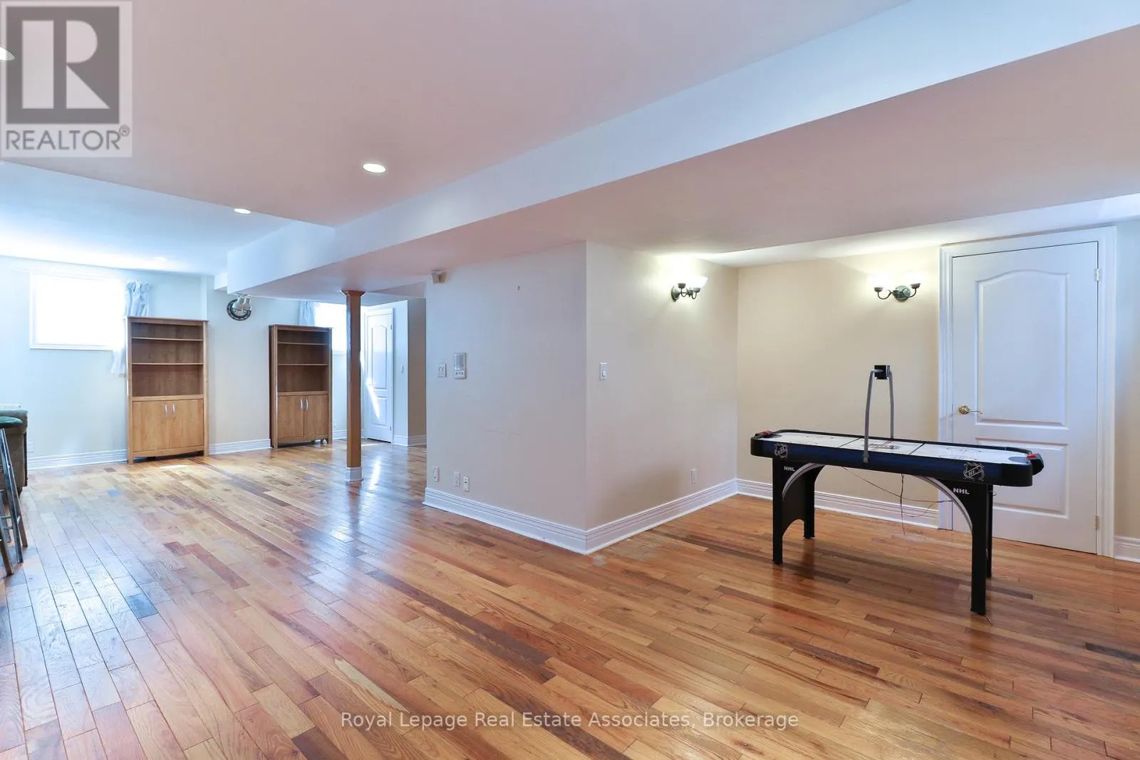 38 EAGLEWOOD BOULEVARD