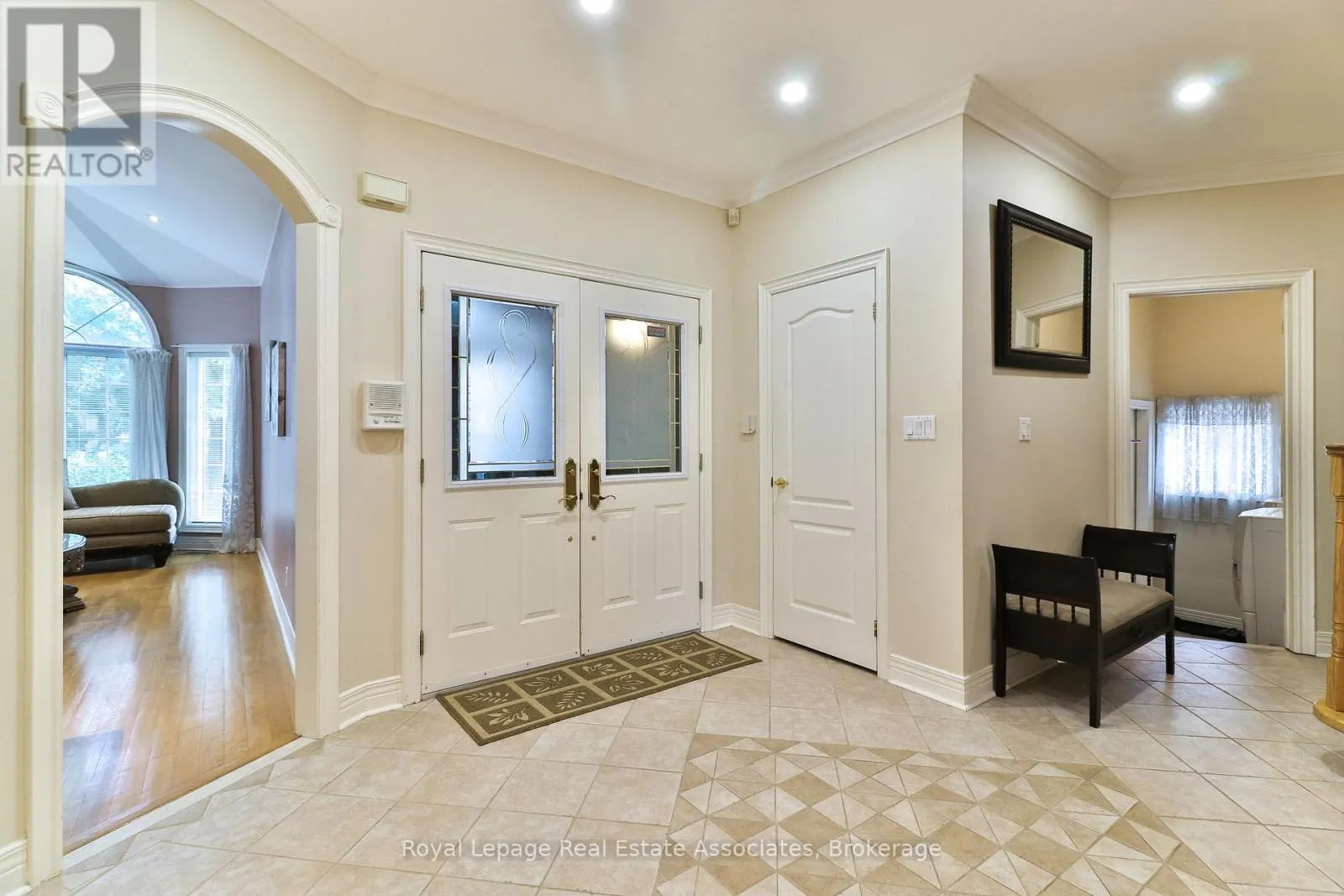 38 EAGLEWOOD BOULEVARD