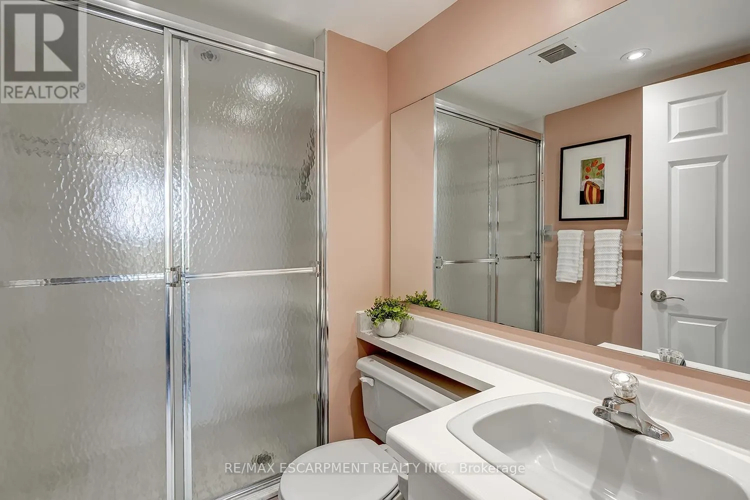 PH105 - 1271 WALDEN CIRCLE
