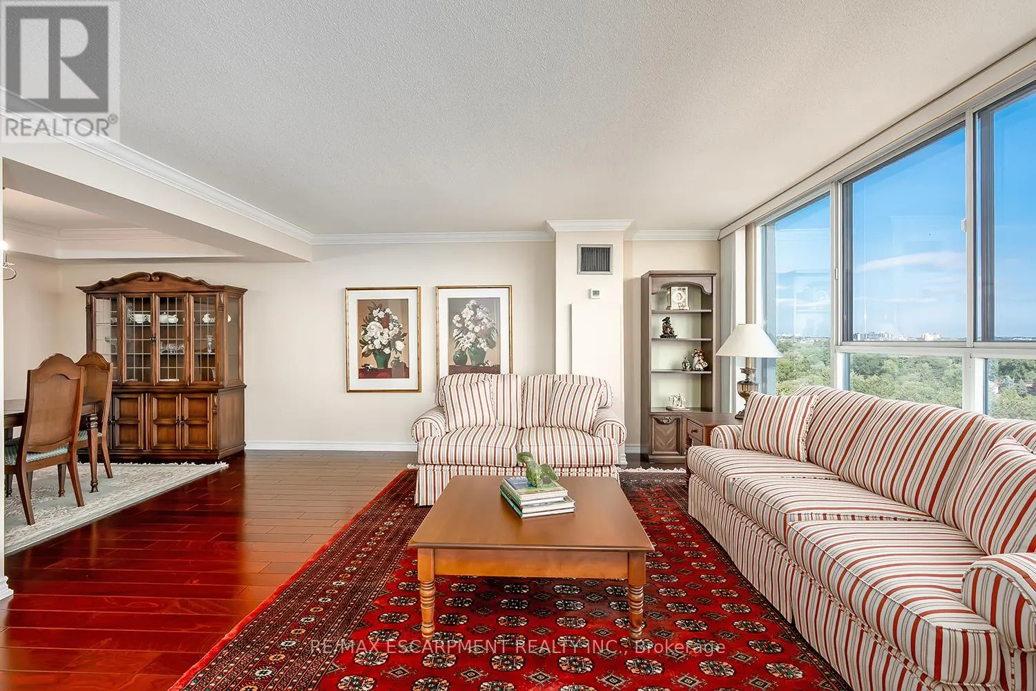 PH105 - 1271 WALDEN CIRCLE
