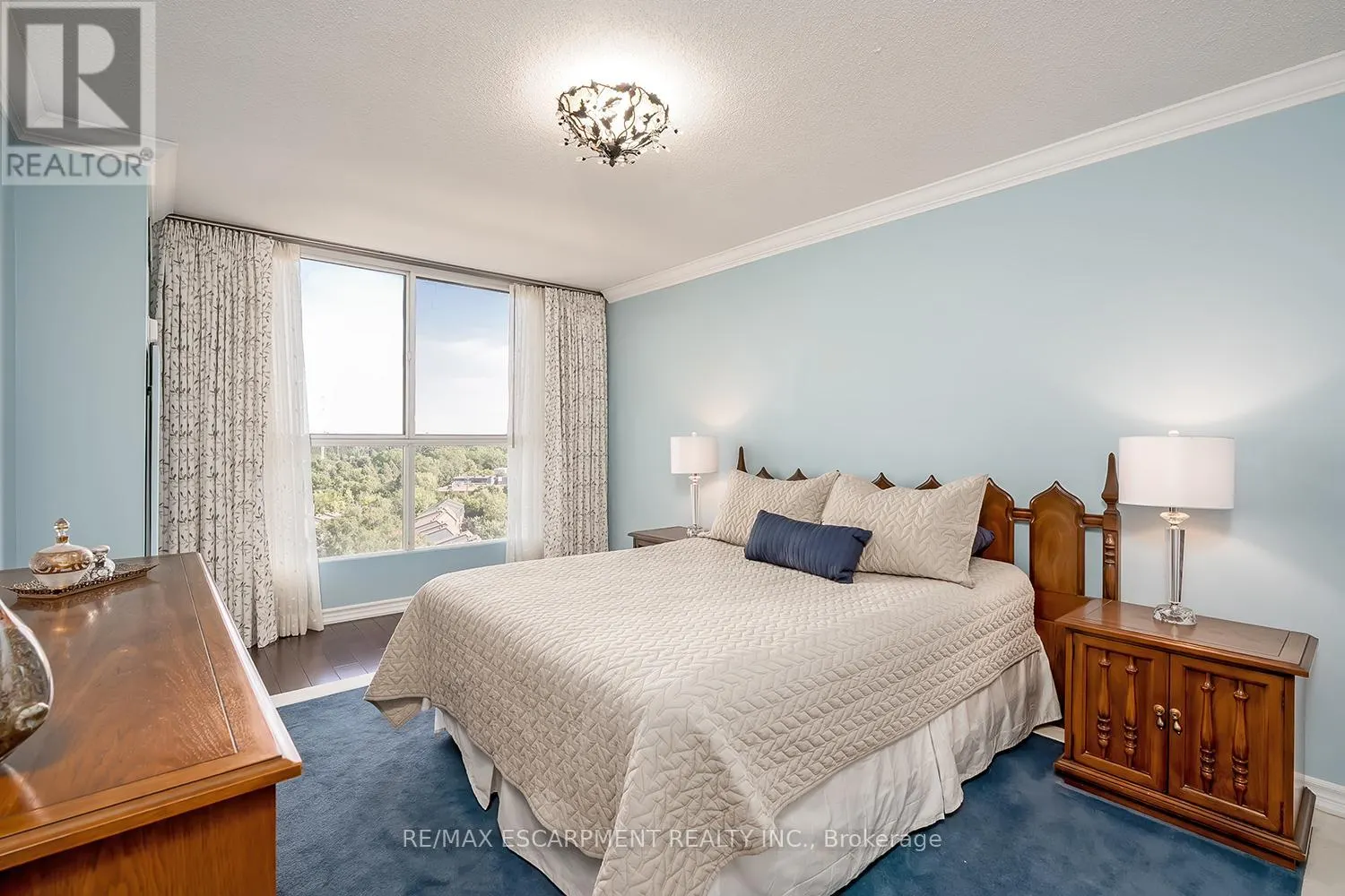 PH105 - 1271 WALDEN CIRCLE