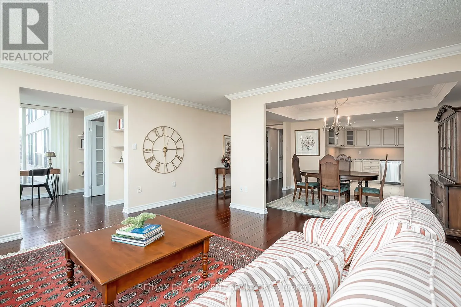 PH105 - 1271 WALDEN CIRCLE