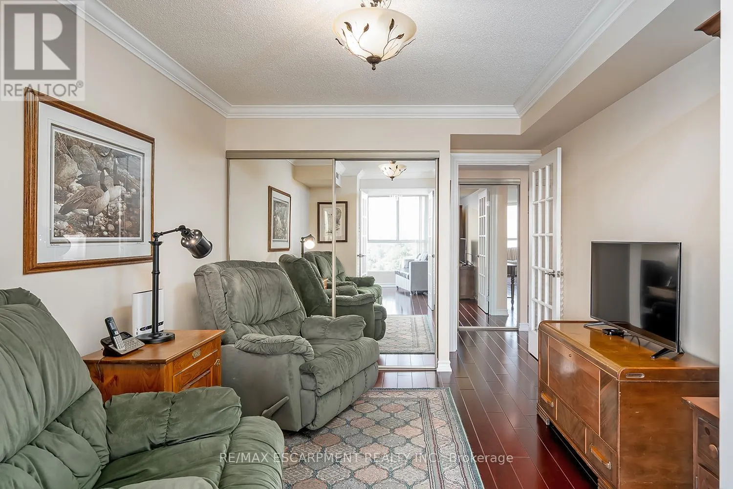 PH105 - 1271 WALDEN CIRCLE