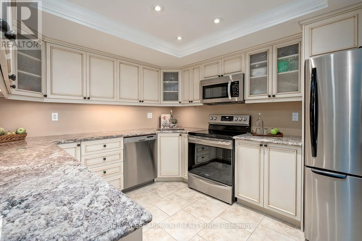 PH105 - 1271 WALDEN CIRCLE