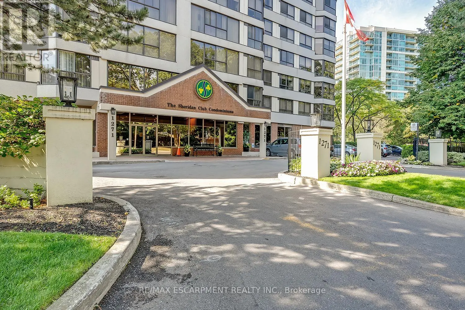 PH105 - 1271 WALDEN CIRCLE