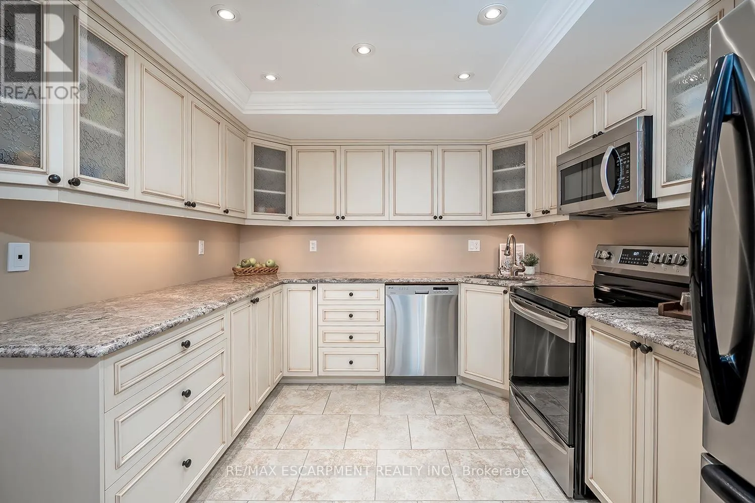 PH105 - 1271 WALDEN CIRCLE