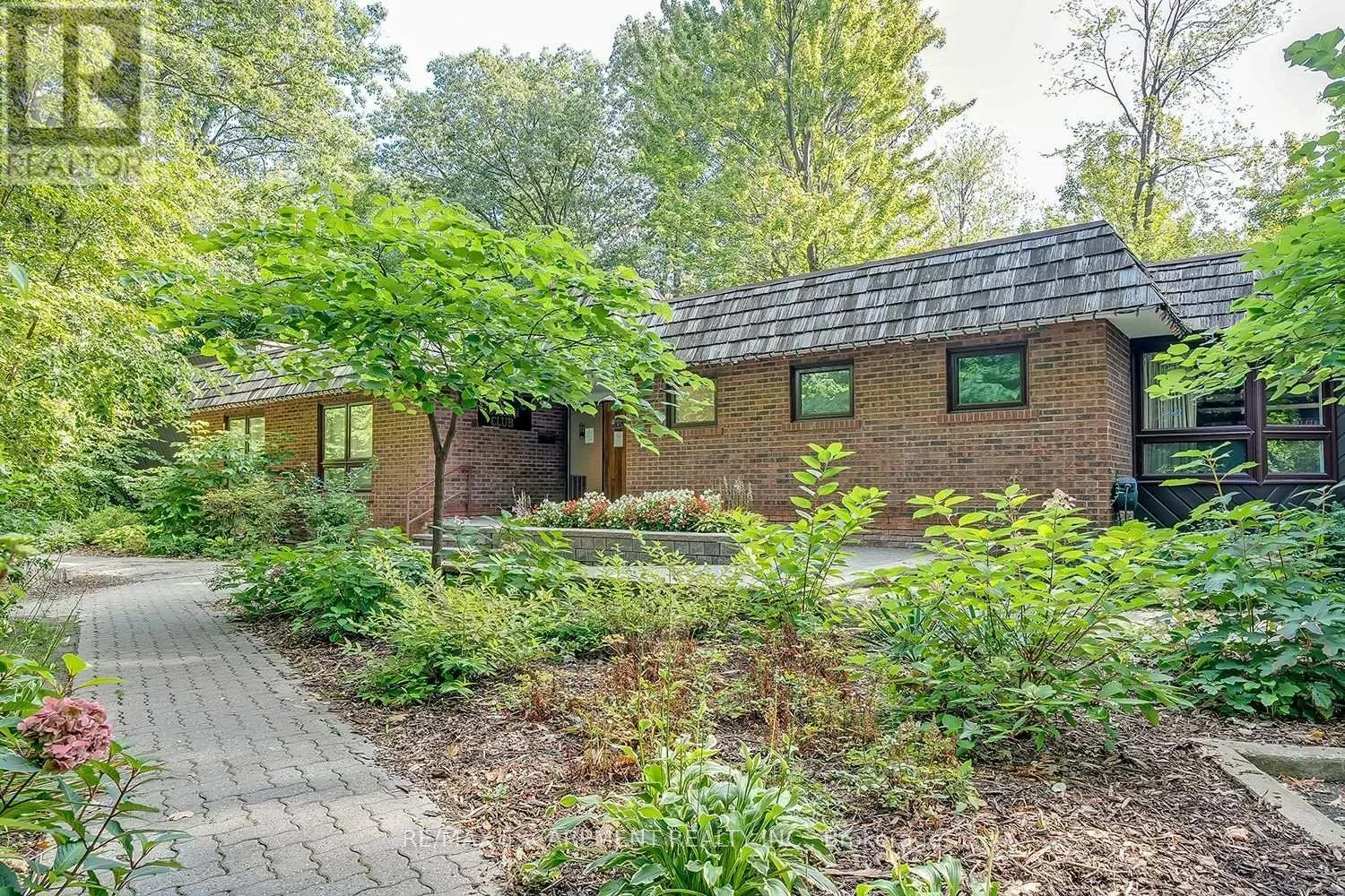 PH105 - 1271 WALDEN CIRCLE