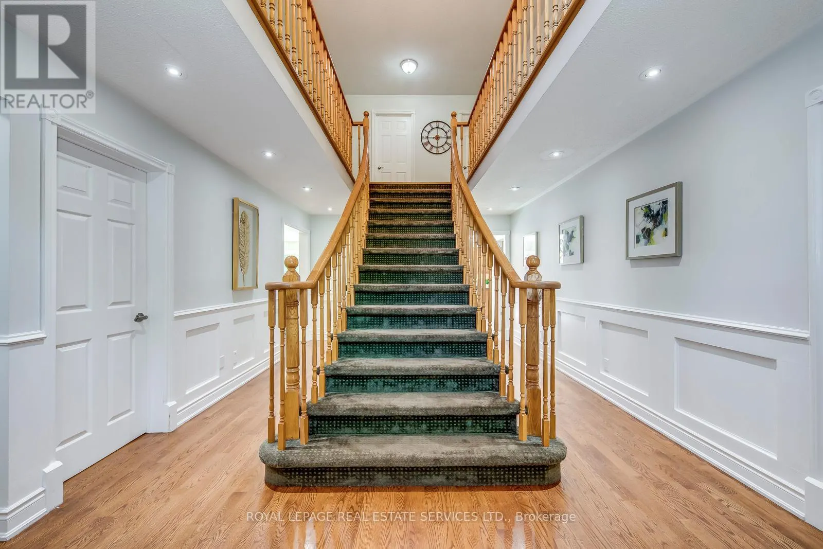 1366 FIELDCREST LANE