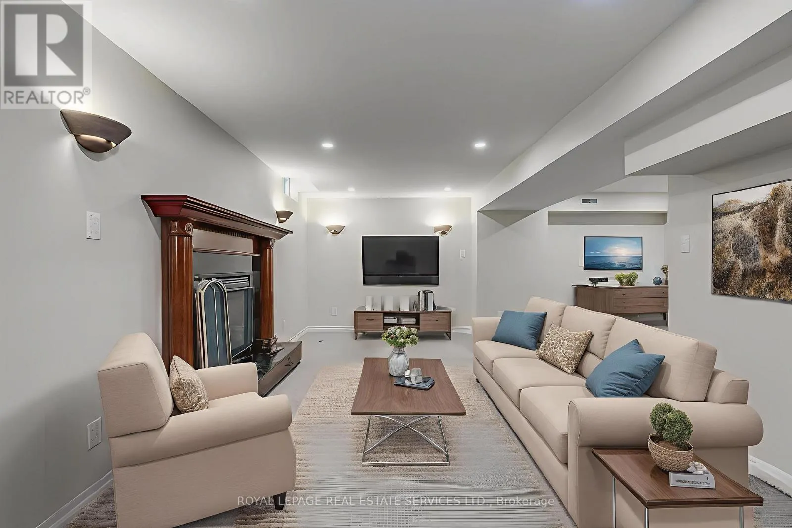 1366 FIELDCREST LANE