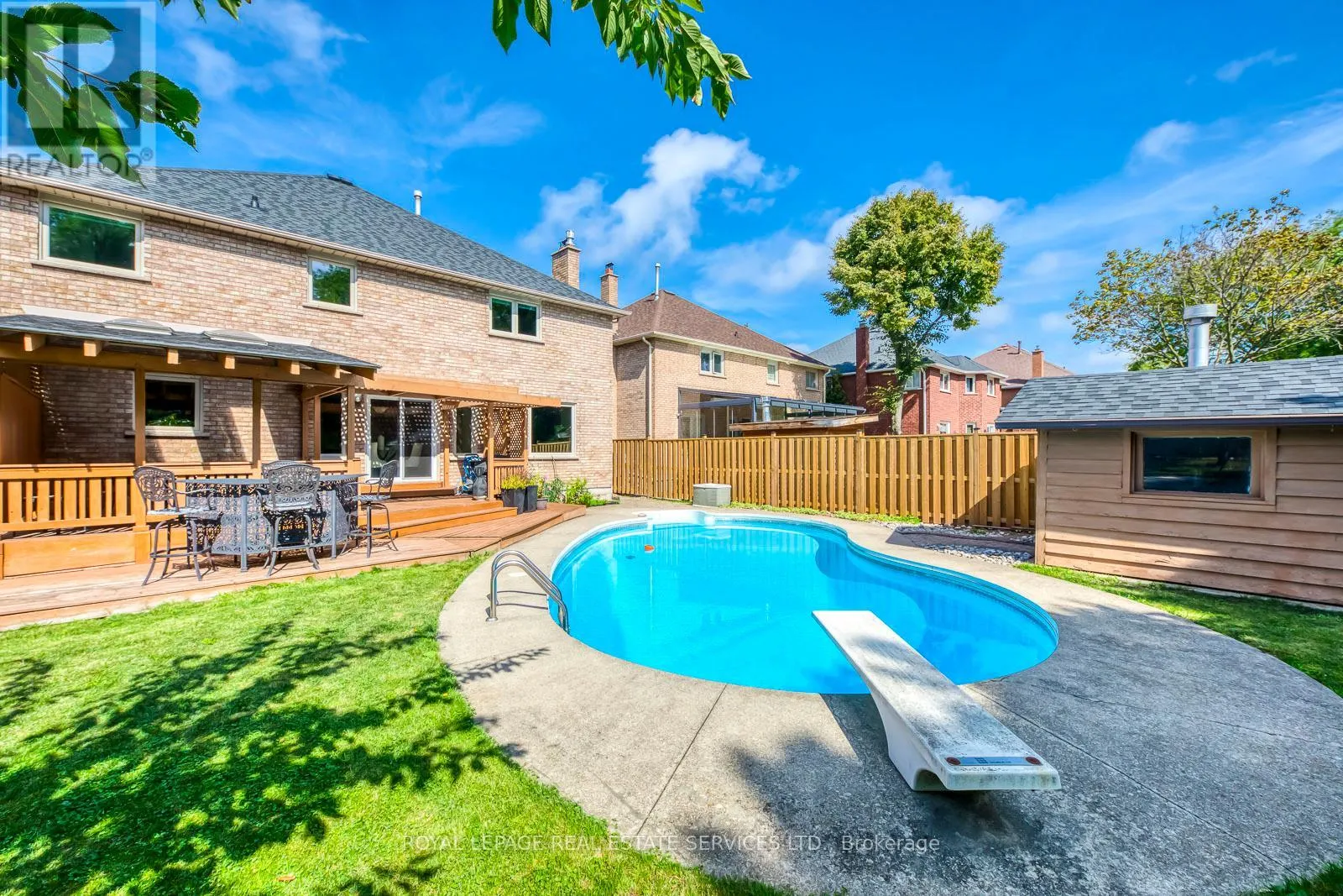 1366 FIELDCREST LANE
