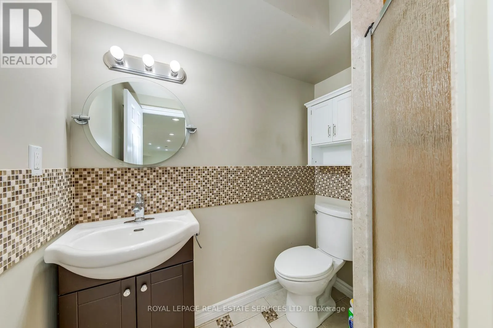 1366 FIELDCREST LANE