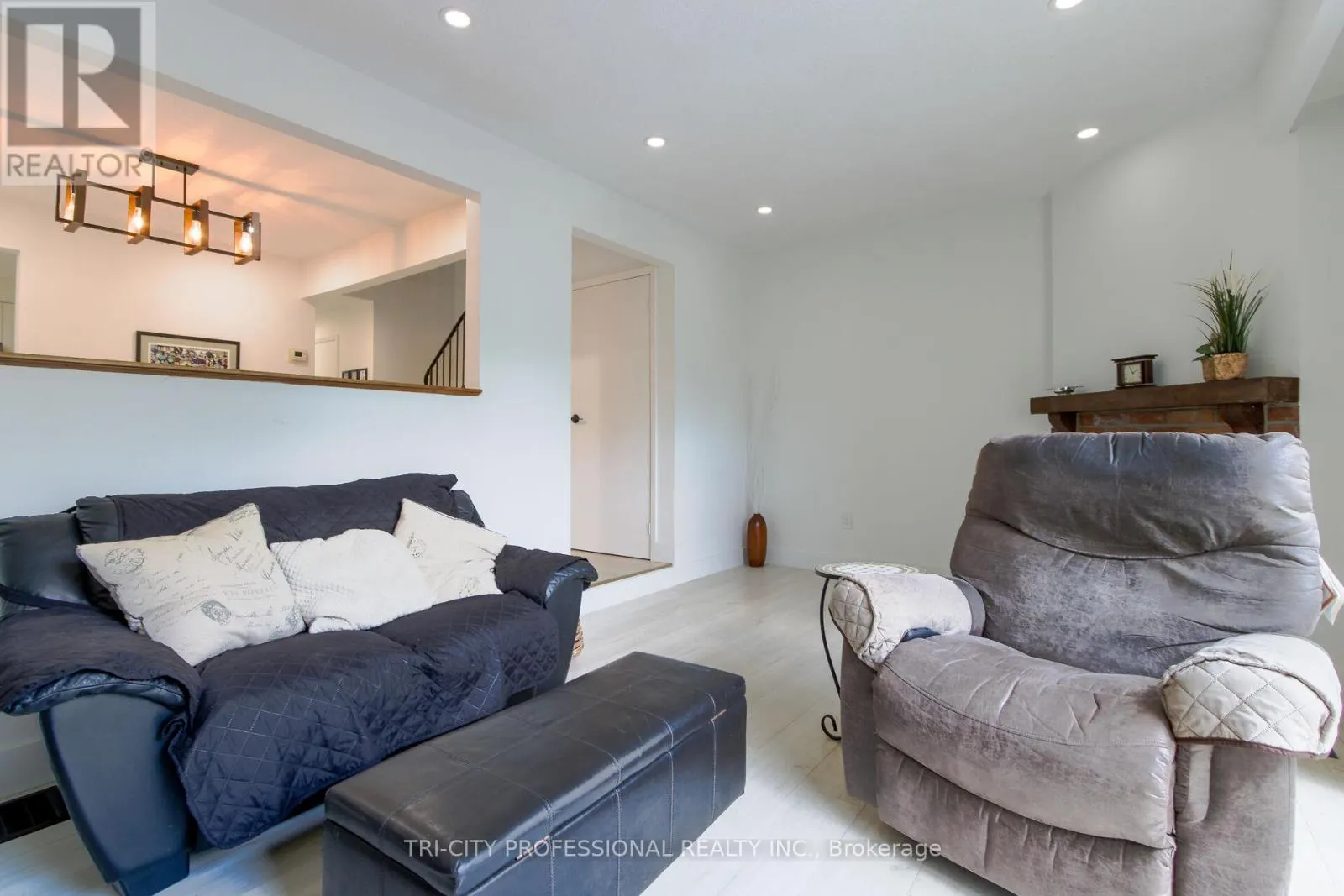 16 MANGROVE ROAD