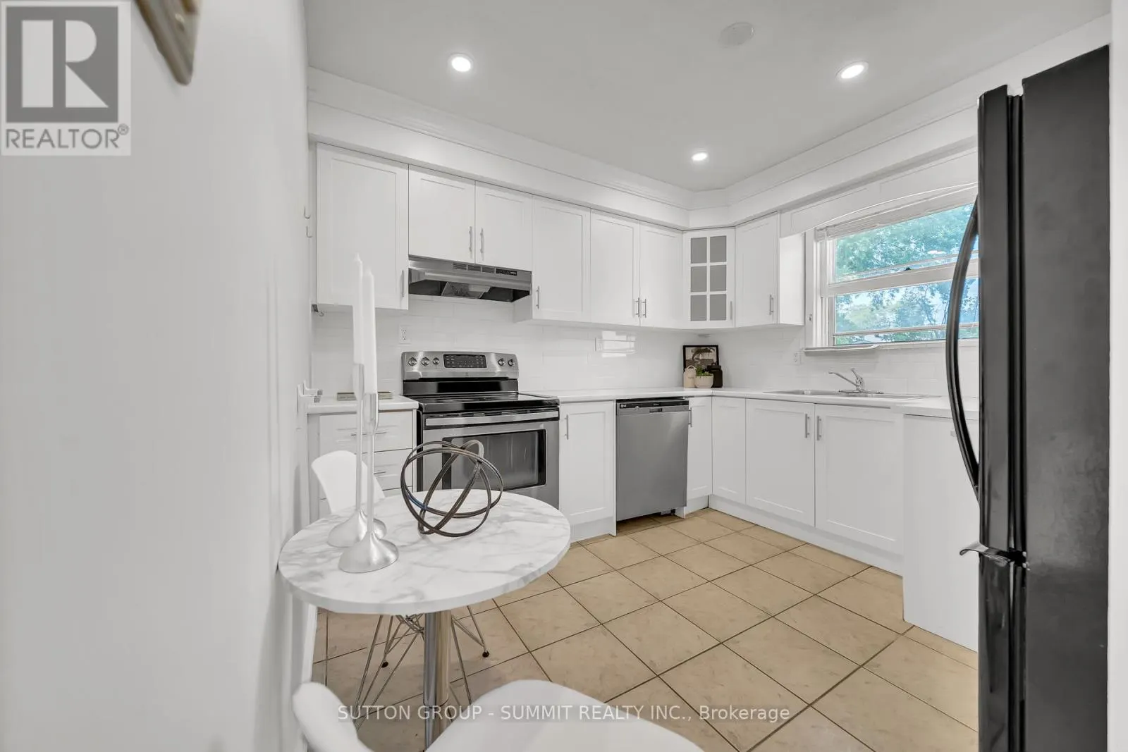 465 SEATON DRIVE