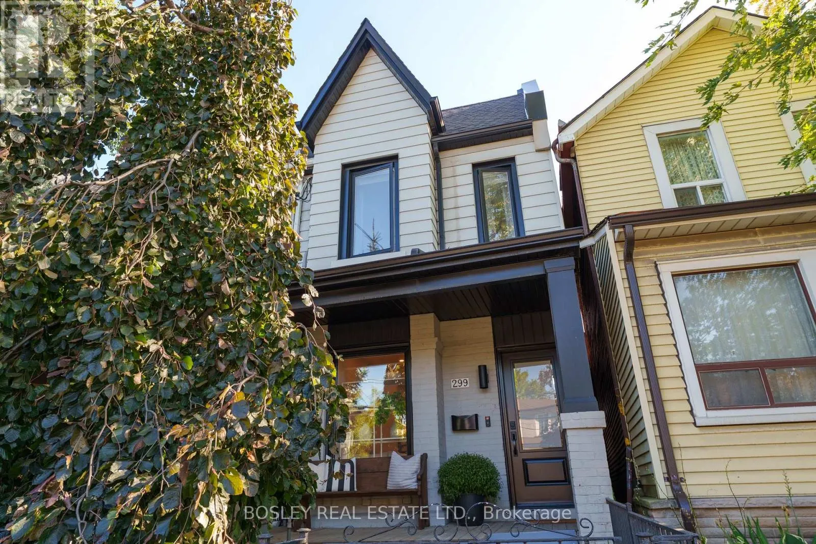299 MARIA STREET