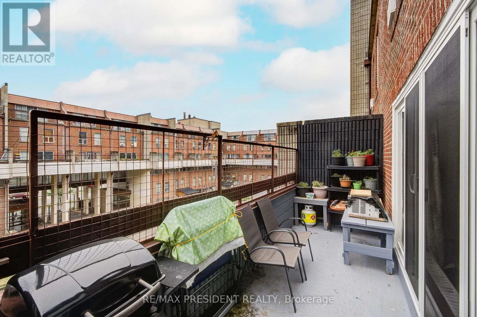 250 - 10 EDDYSTONE AVENUE