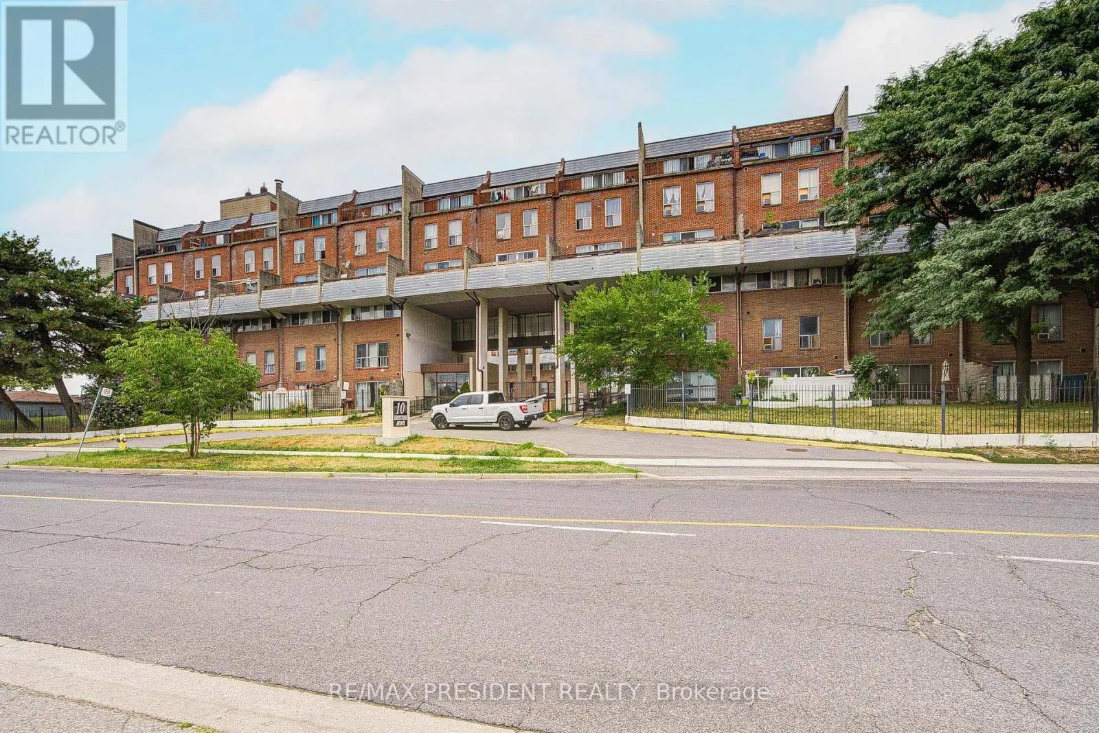 250 - 10 EDDYSTONE AVENUE