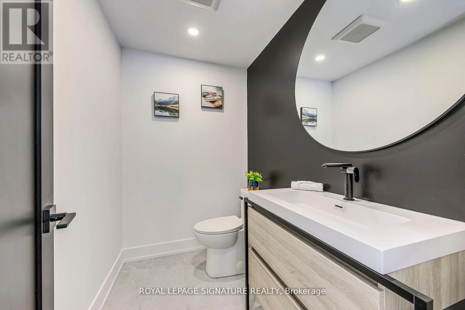 11024 TRAFALGAR ROAD