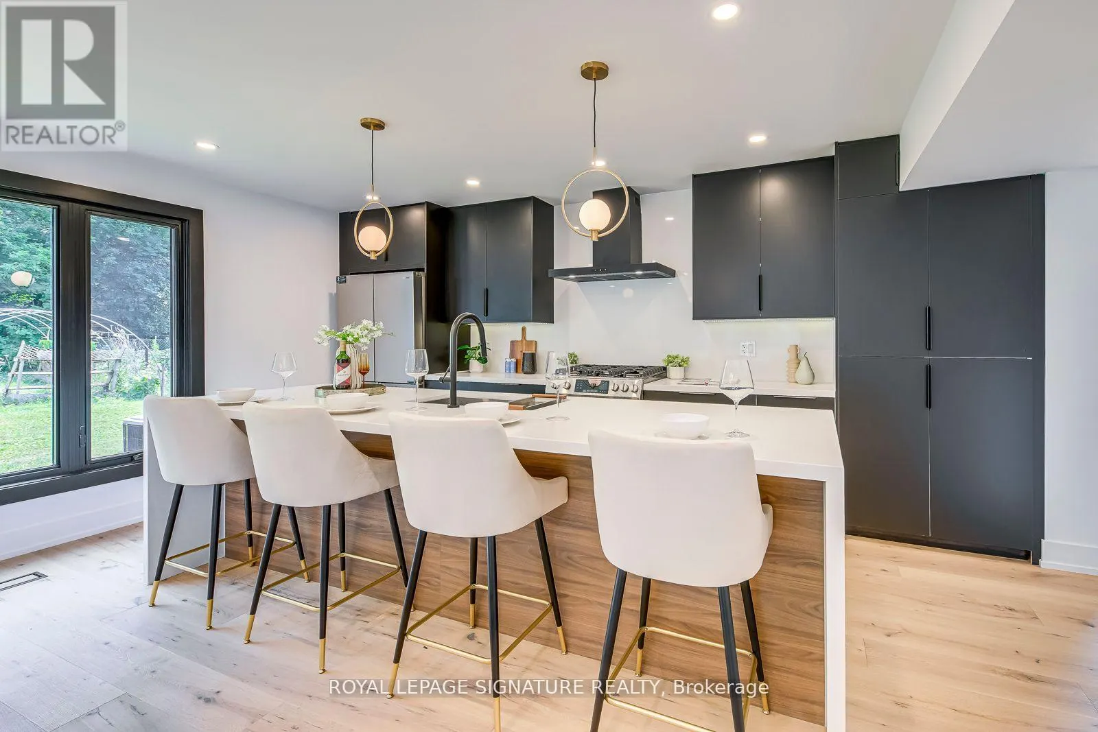 11024 TRAFALGAR ROAD