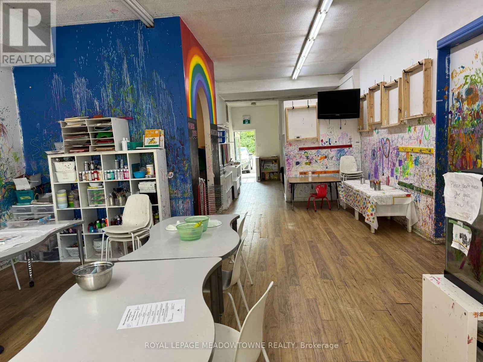 359 MAIN STREET E