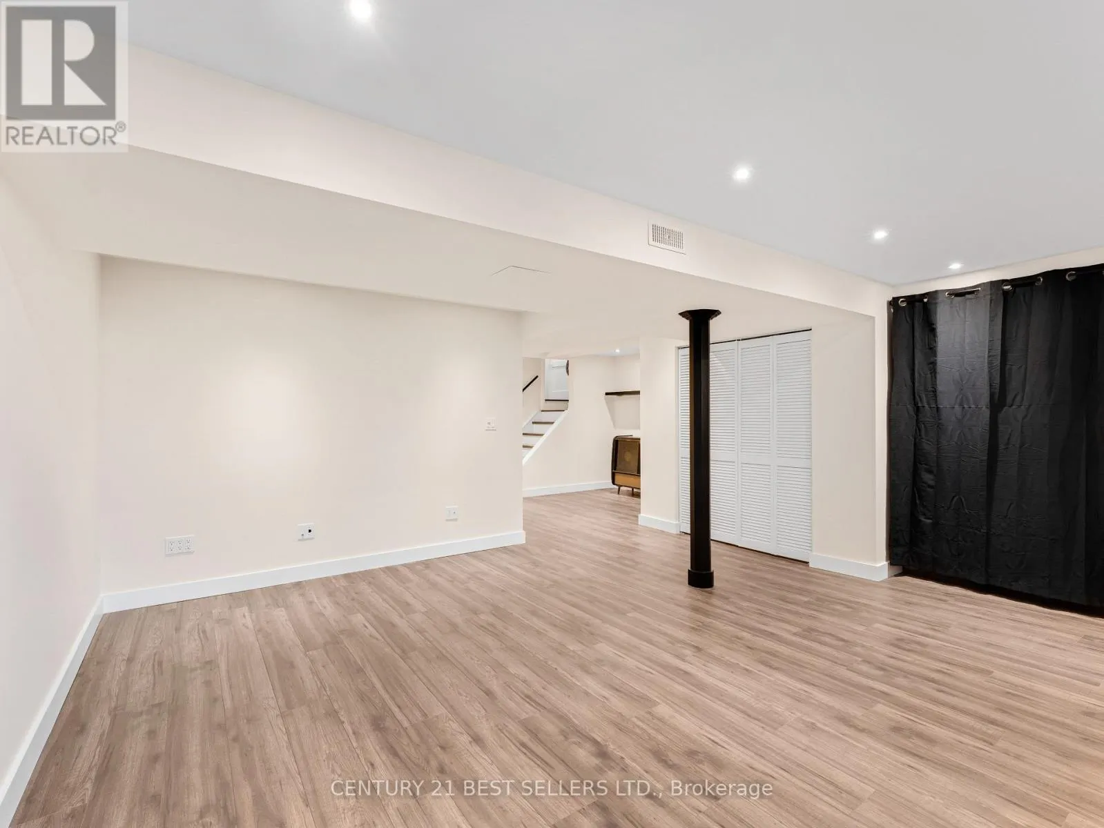 643 PORTER WAY