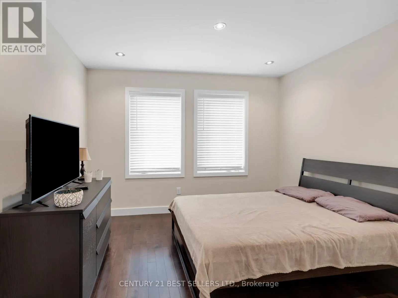 643 PORTER WAY