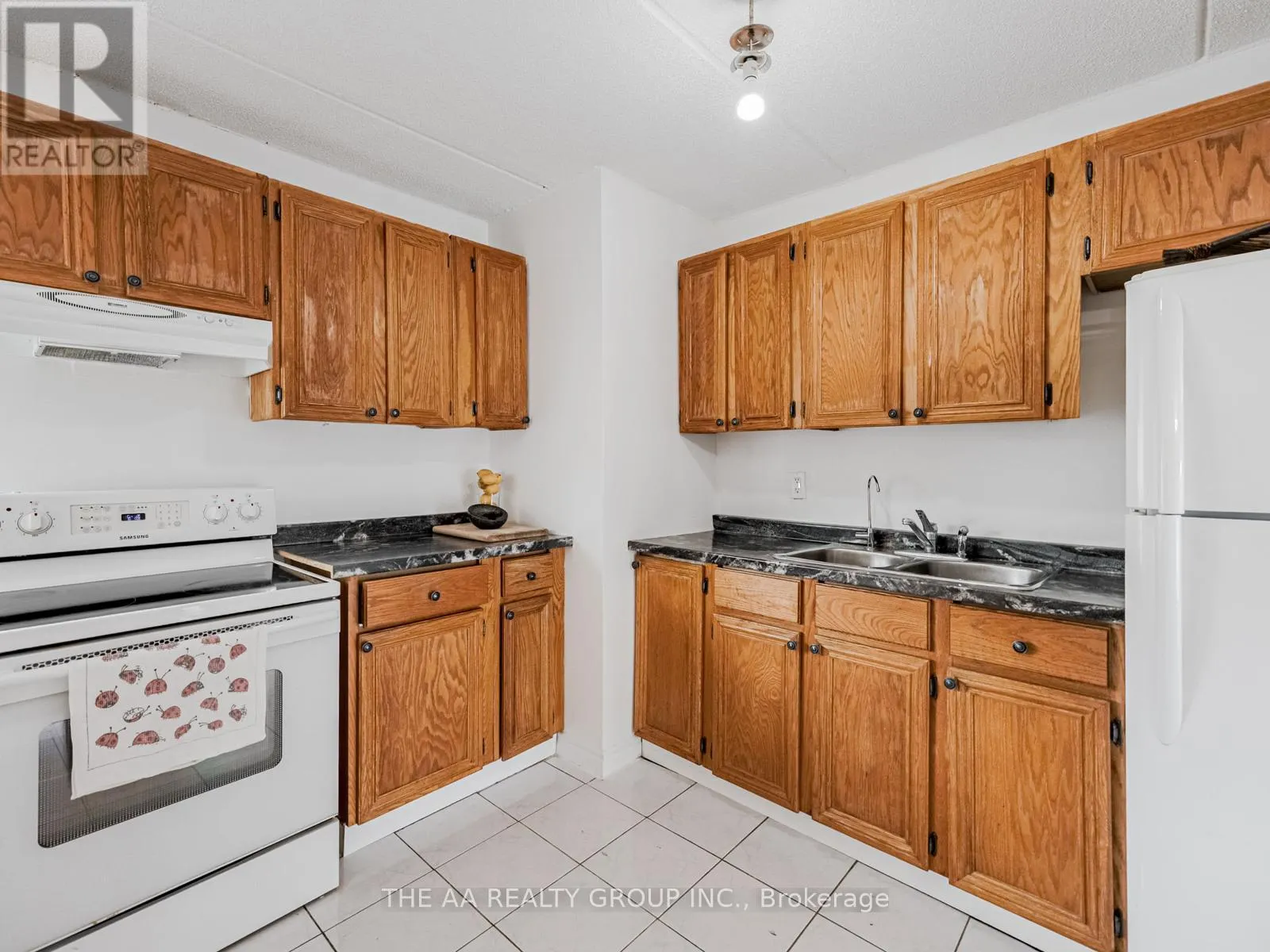 46 - 180 MISSISSAUGA VALLEY BOULEVARD