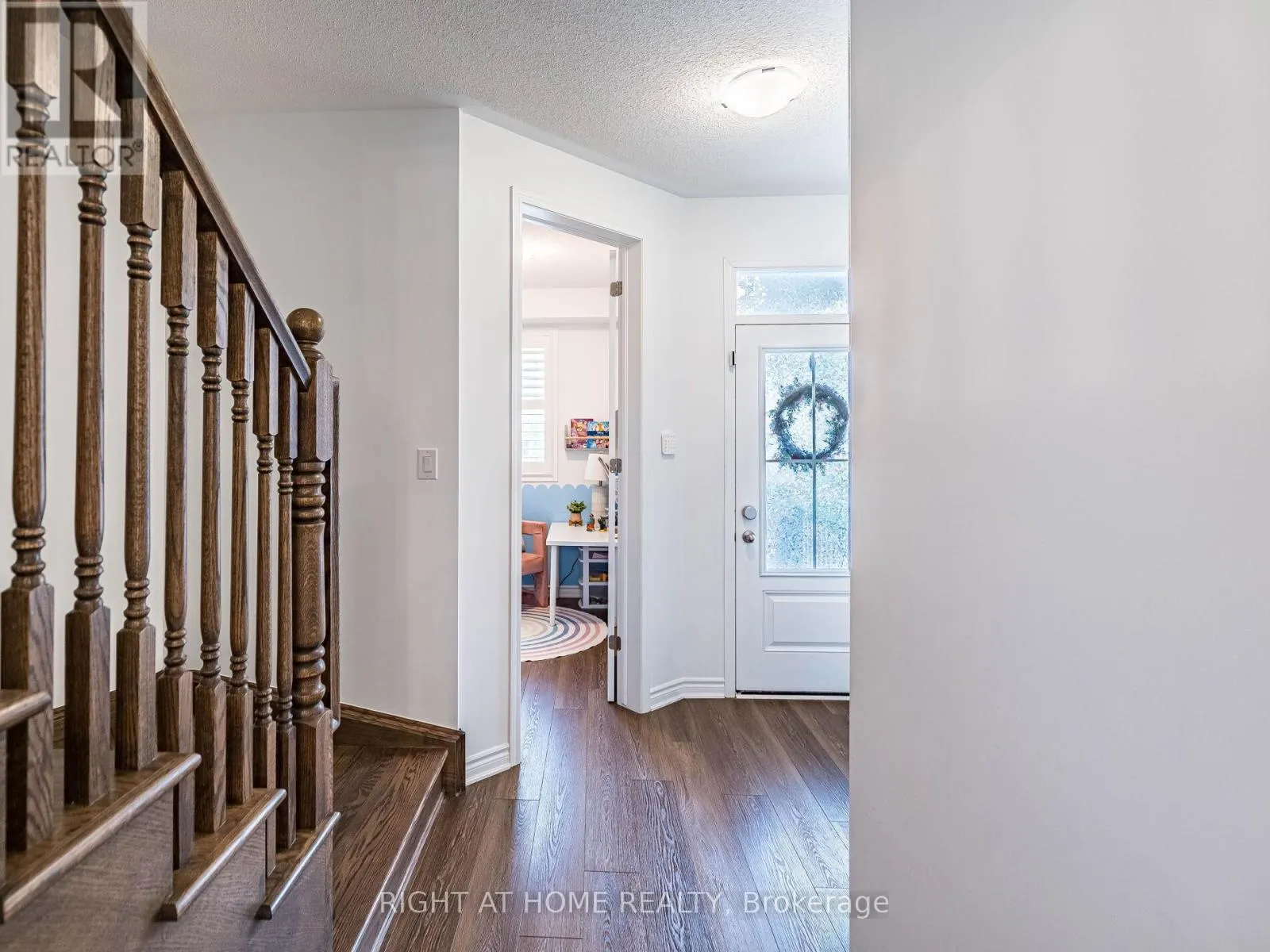 531 BELLFLOWER COURT