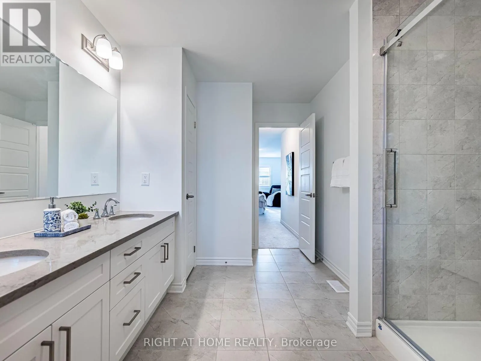 531 BELLFLOWER COURT