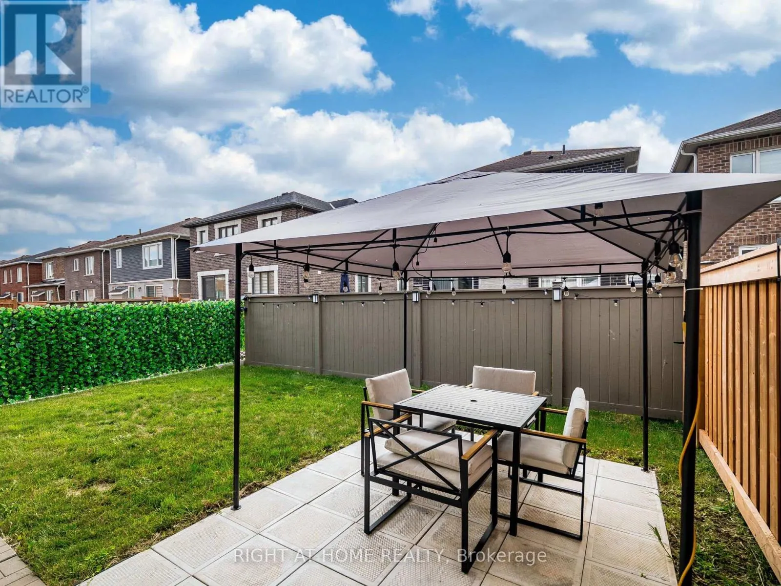 531 BELLFLOWER COURT