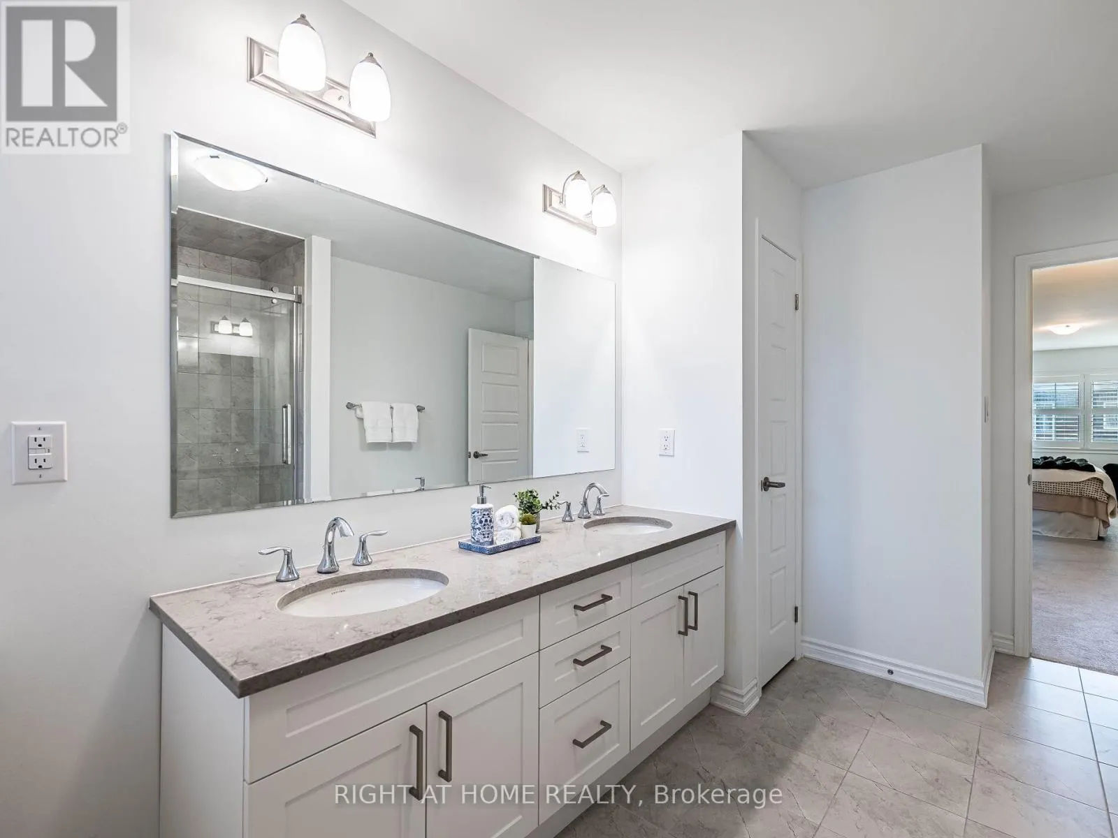 531 BELLFLOWER COURT