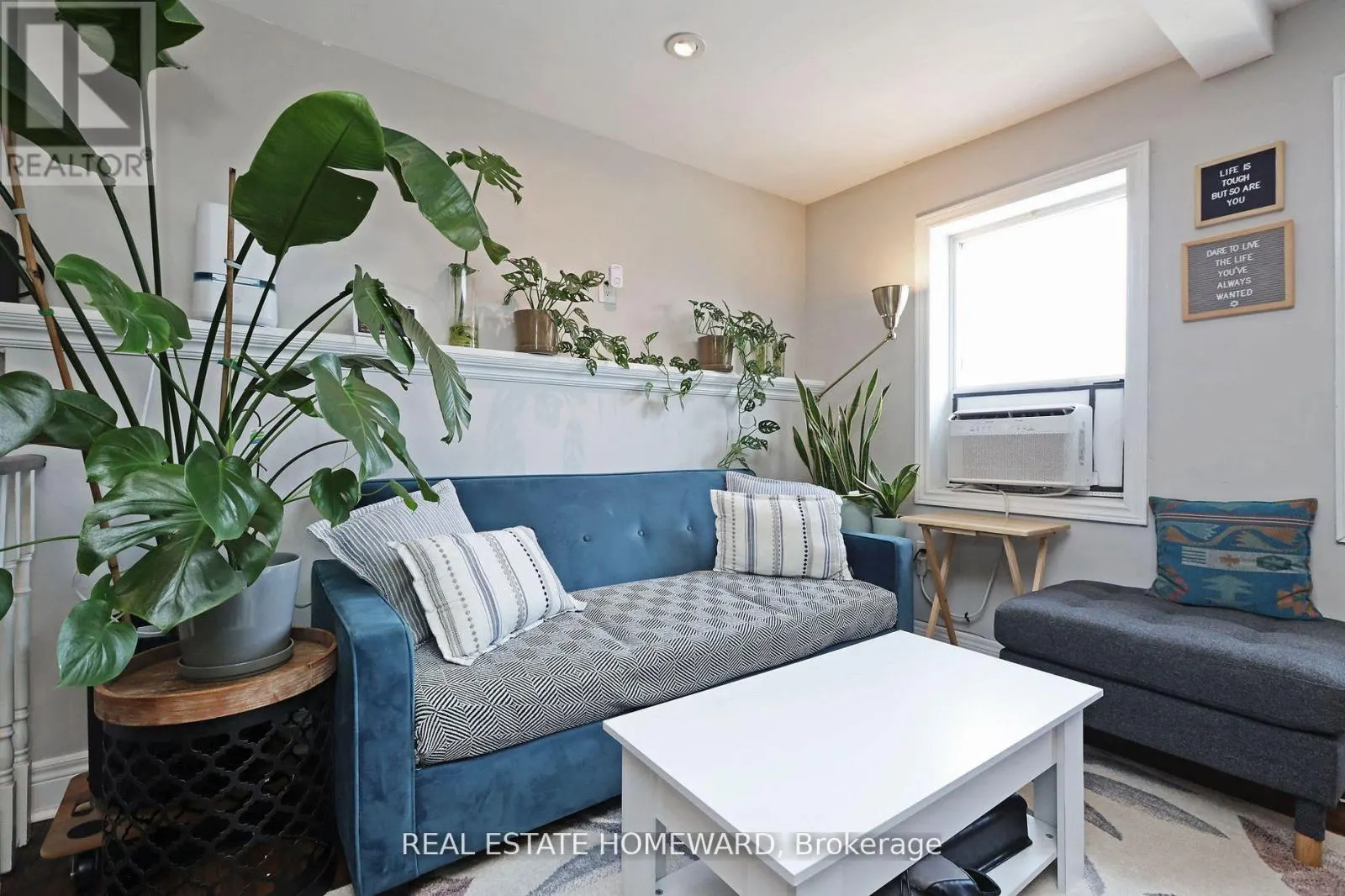 156 ROYAL YORK ROAD