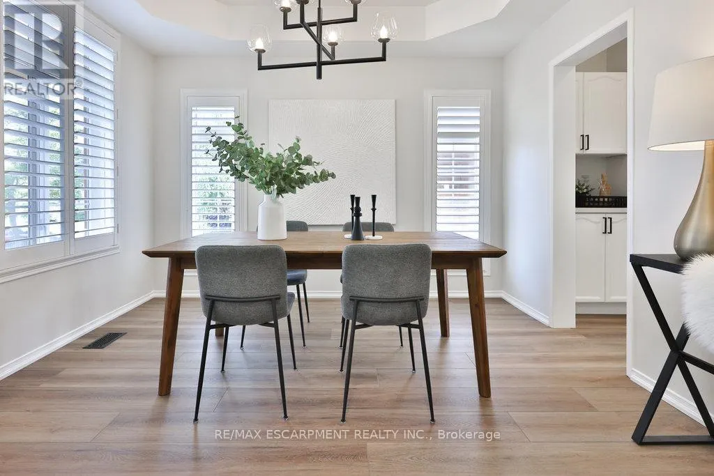 2588 CASTLE HILL CRESCENT