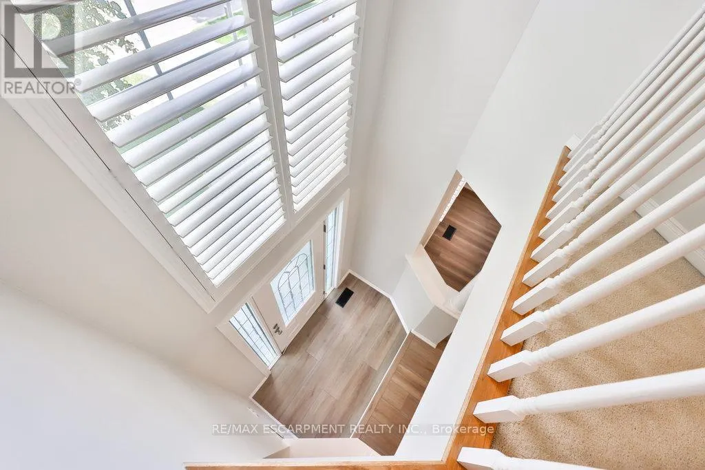 2588 CASTLE HILL CRESCENT