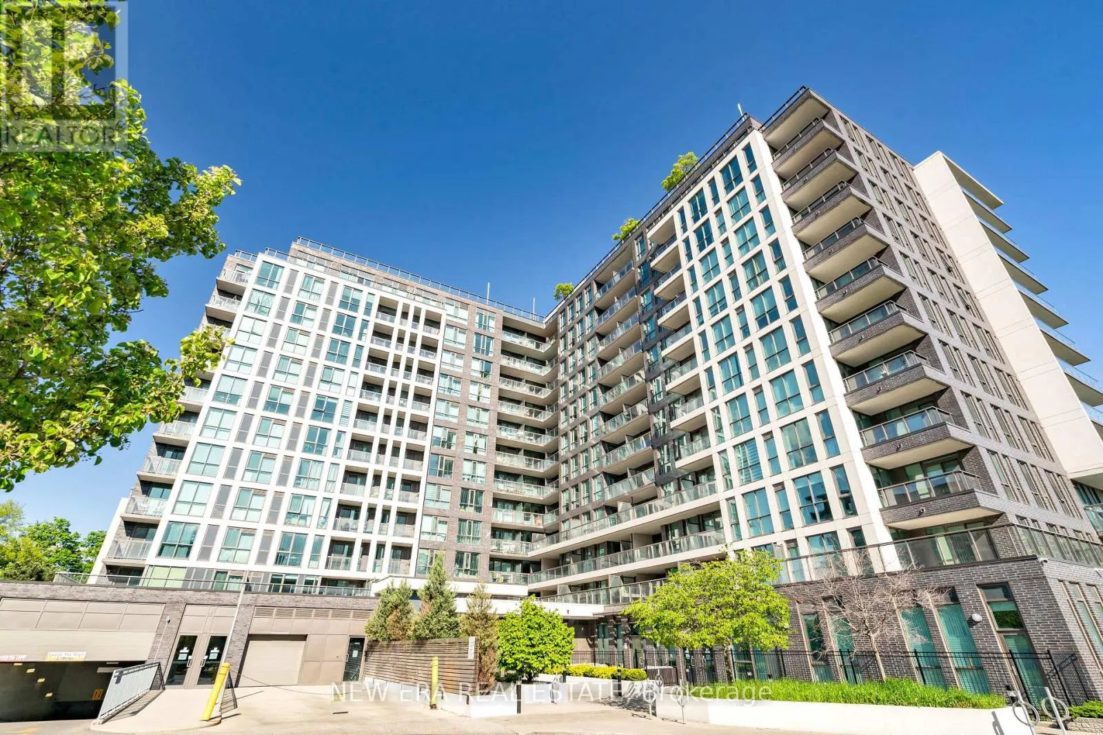 204 - 80 ESTHER LORRIE DRIVE