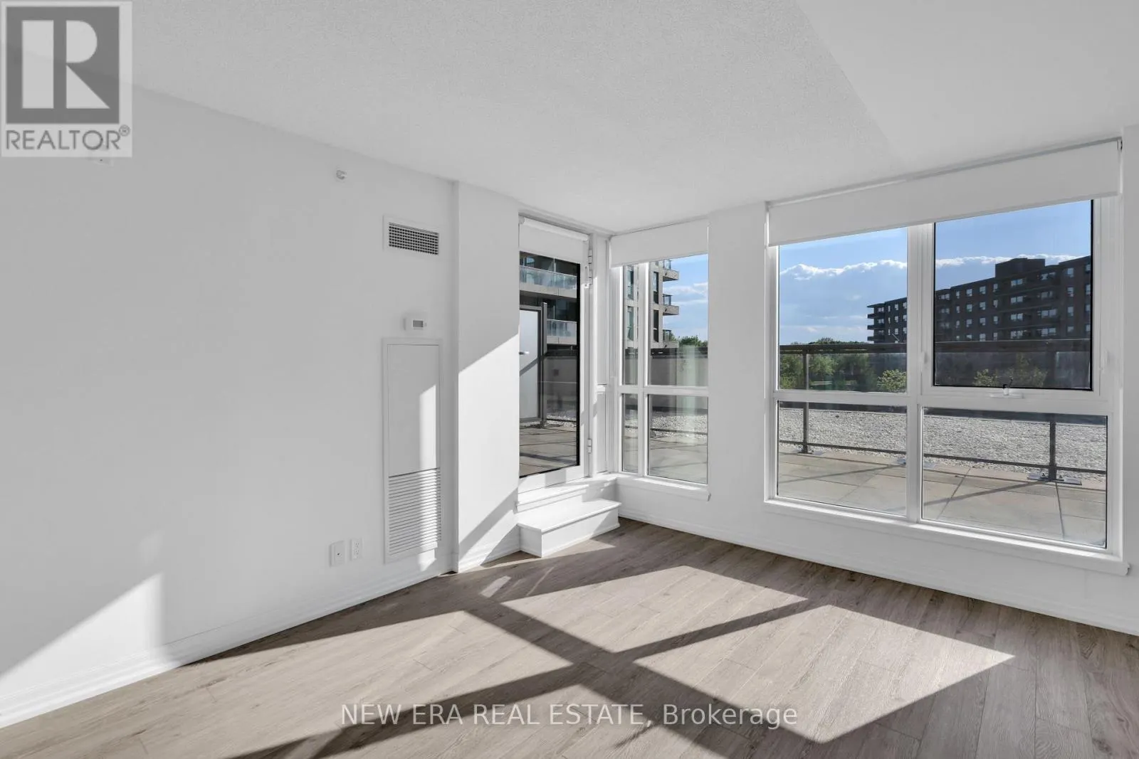 204 - 80 ESTHER LORRIE DRIVE