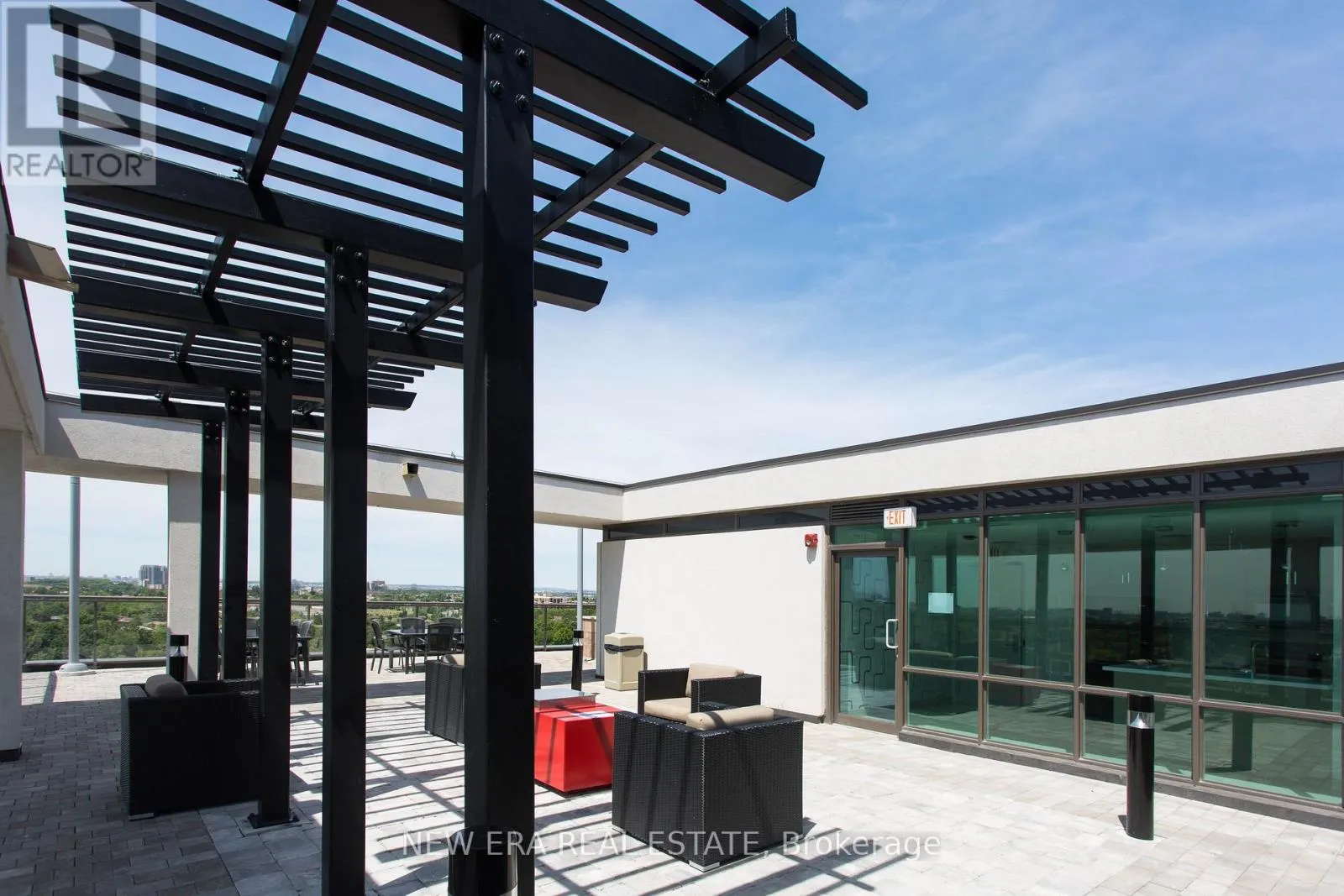 204 - 80 ESTHER LORRIE DRIVE