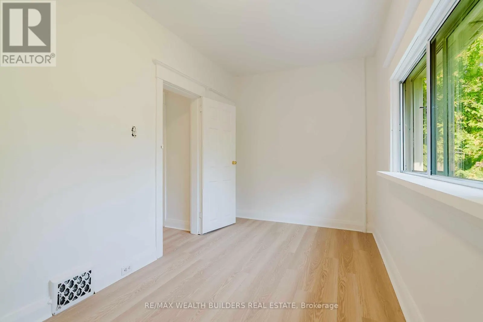 4 GREENLAW AVENUE