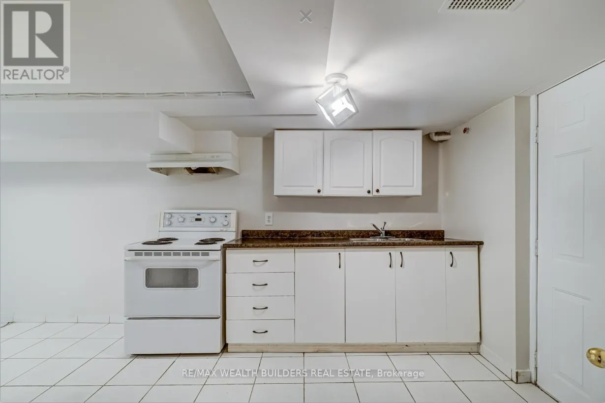 4 GREENLAW AVENUE