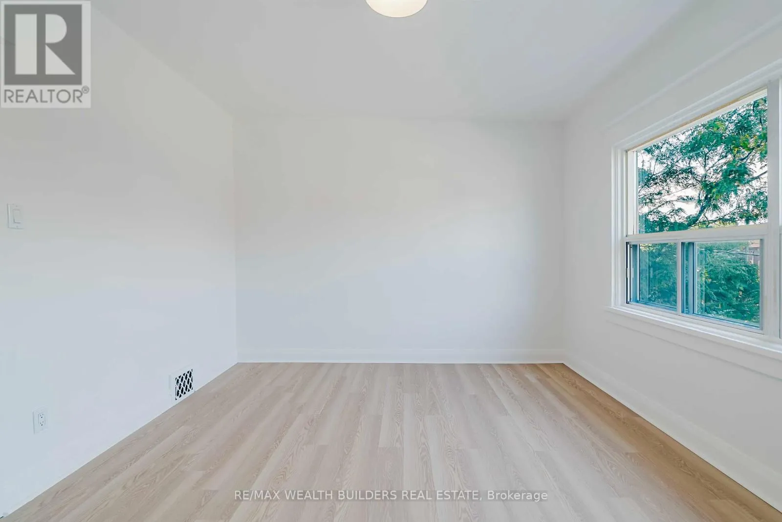 4 GREENLAW AVENUE