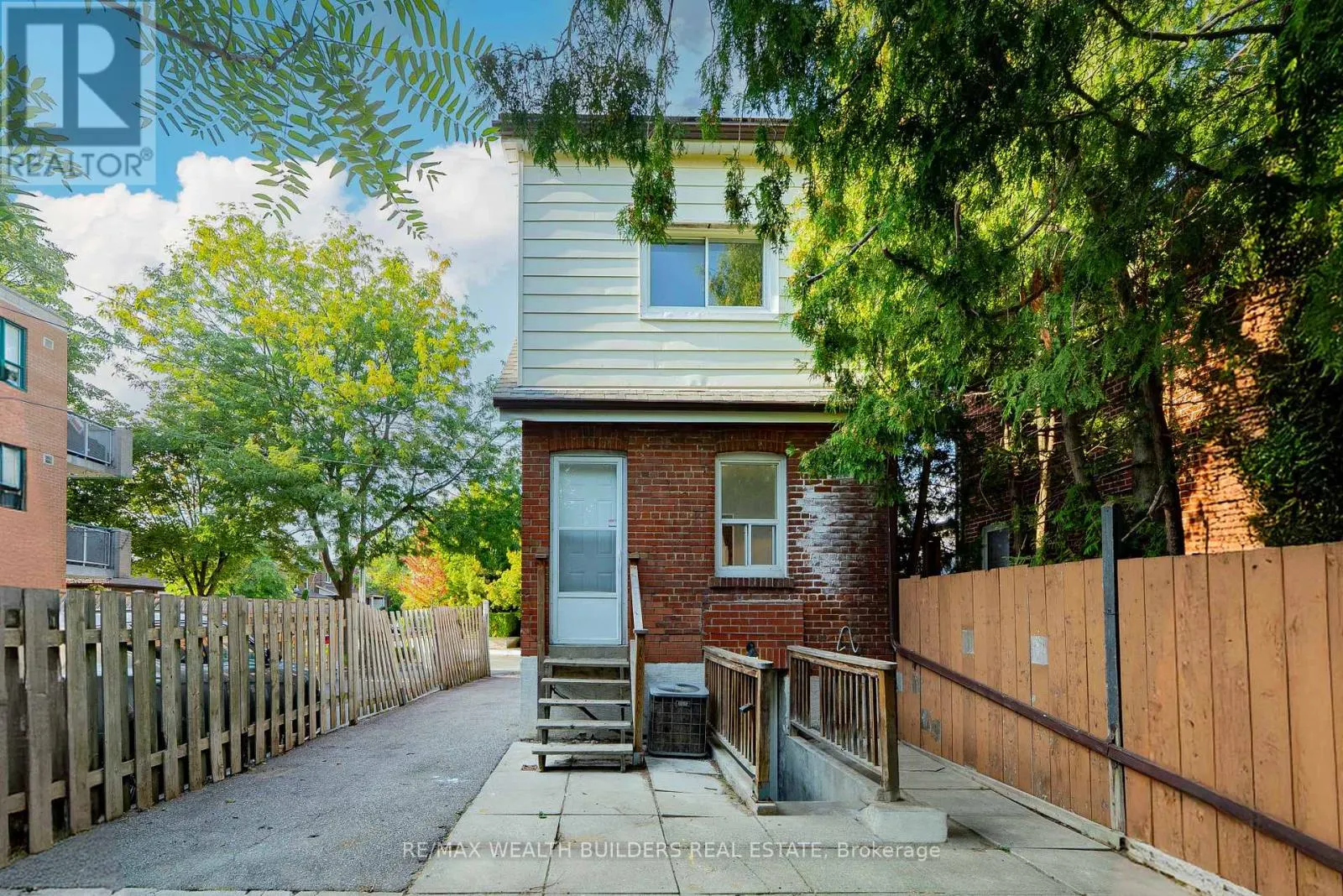 4 GREENLAW AVENUE