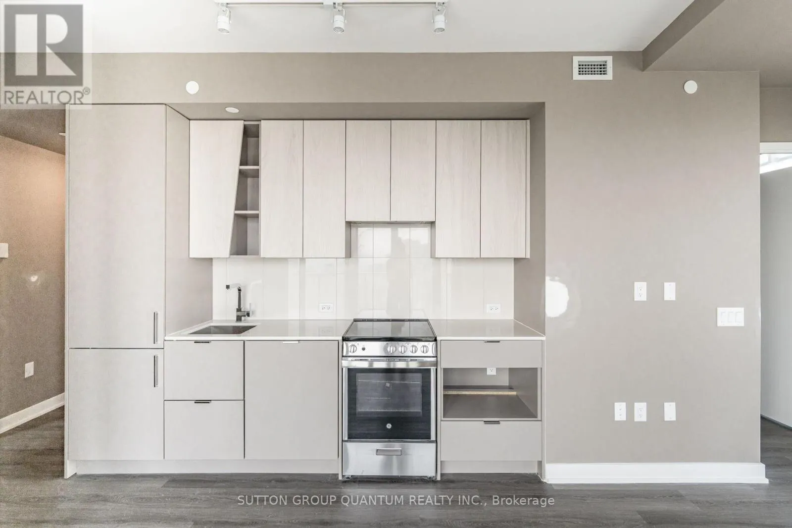 3203 - 3883 QUARTZ ROAD